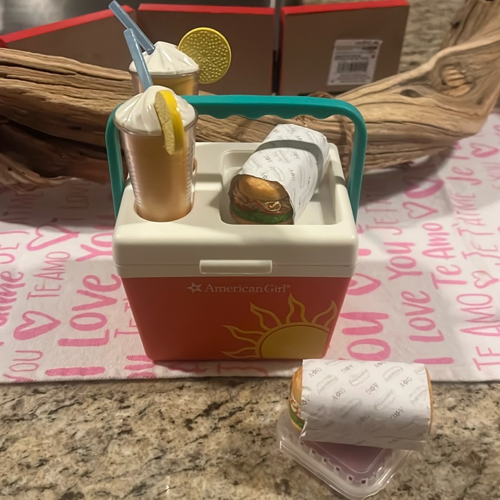 American Girl Truly Me Beach Cooler Set